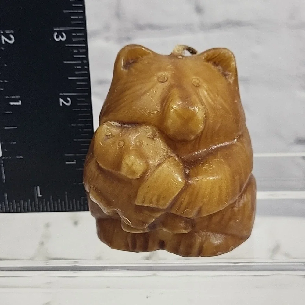Vintage Alaska Candle Co Grizzly‎ Bear With Cub Hand-Carved Unlit Tag NOS